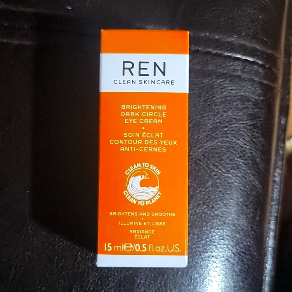 Ren clean Skincare dark circle eye cream